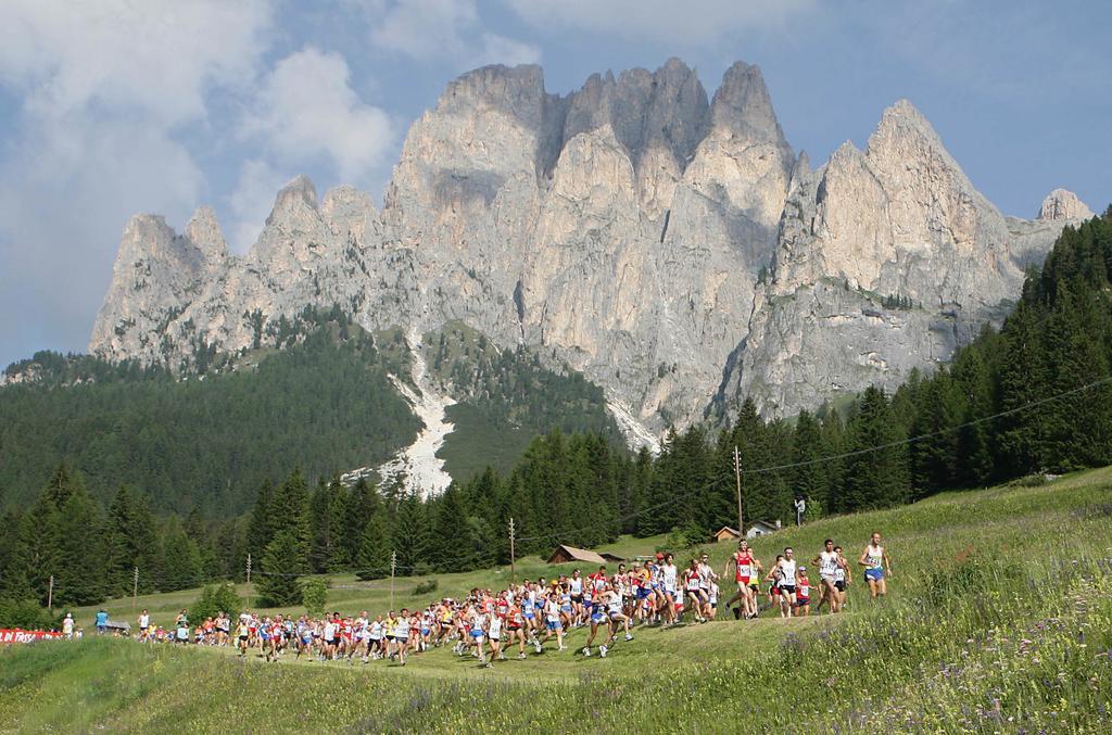 Relais San Giusto Hotel Campitello di Fassa Buitenkant foto