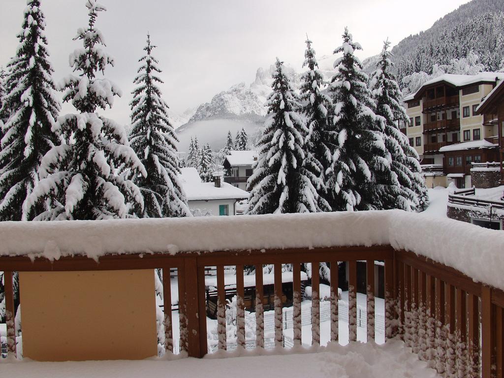 Relais San Giusto Hotel Campitello di Fassa Buitenkant foto