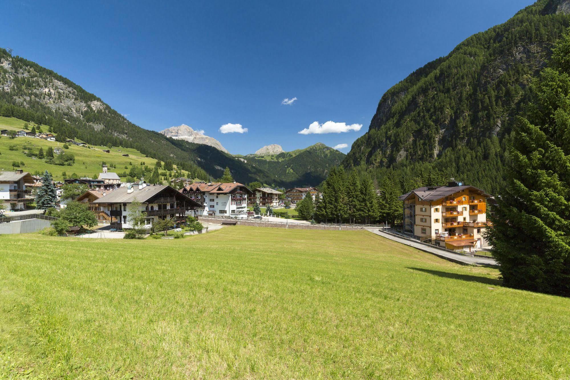 Relais San Giusto Hotel Campitello di Fassa Buitenkant foto