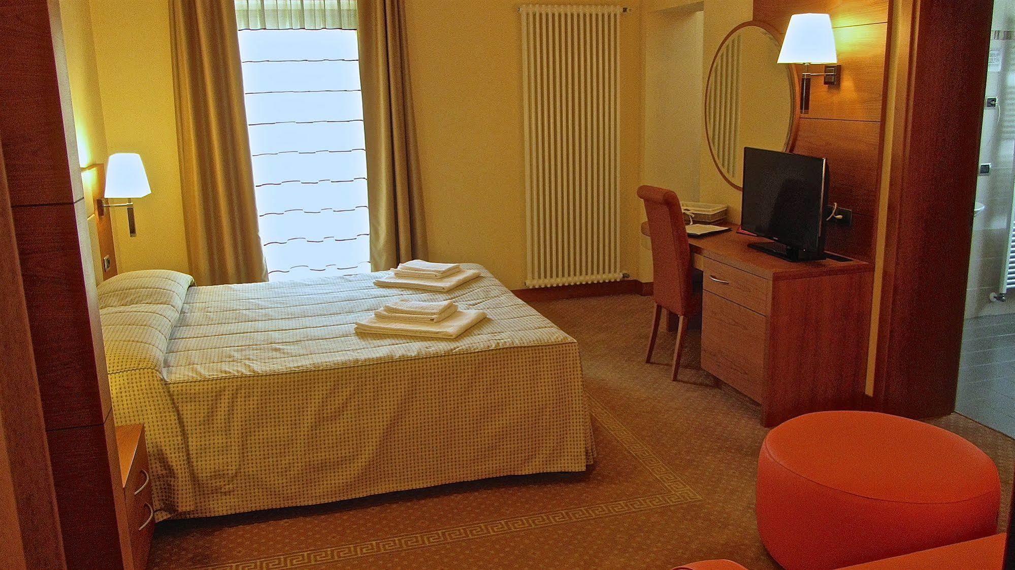 Relais San Giusto Hotel Campitello di Fassa Buitenkant foto