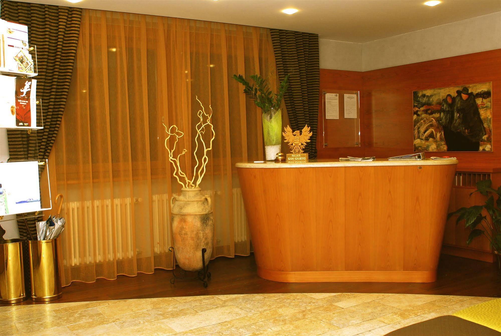 Relais San Giusto Hotel Campitello di Fassa Buitenkant foto