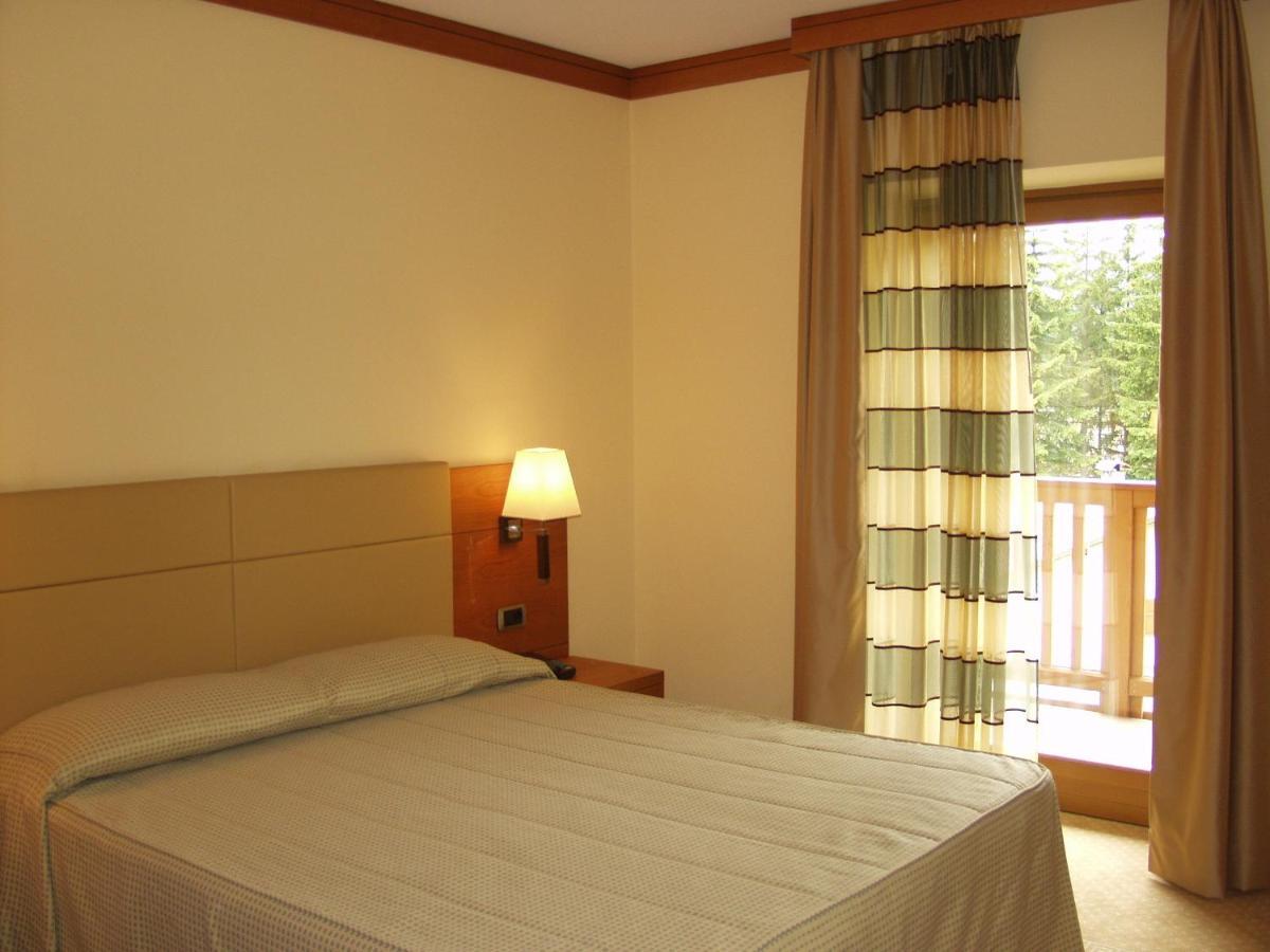 Relais San Giusto Hotel Campitello di Fassa Buitenkant foto